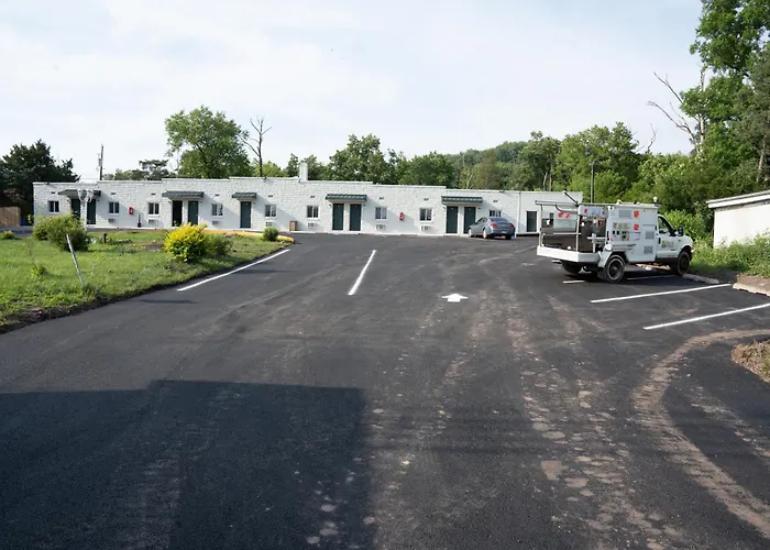 Rainbow Motel